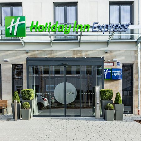 Holiday Inn Express Munich - City East, An Ihg Hotel Экстерьер фото